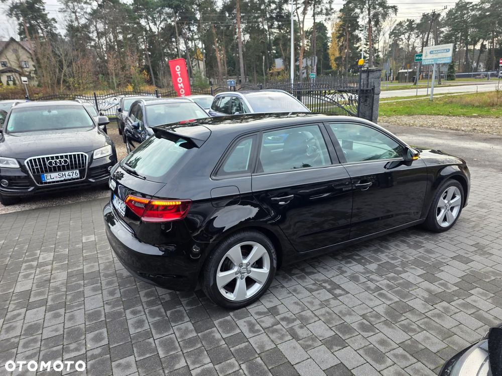 Audi A3 Sportback 1.4 TFSI Attraction - 3