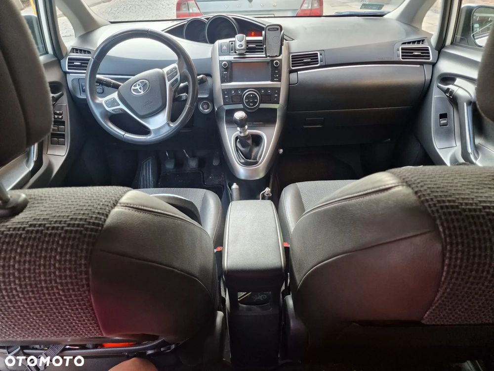 Toyota Verso 1.8 Prestige 7os - 5