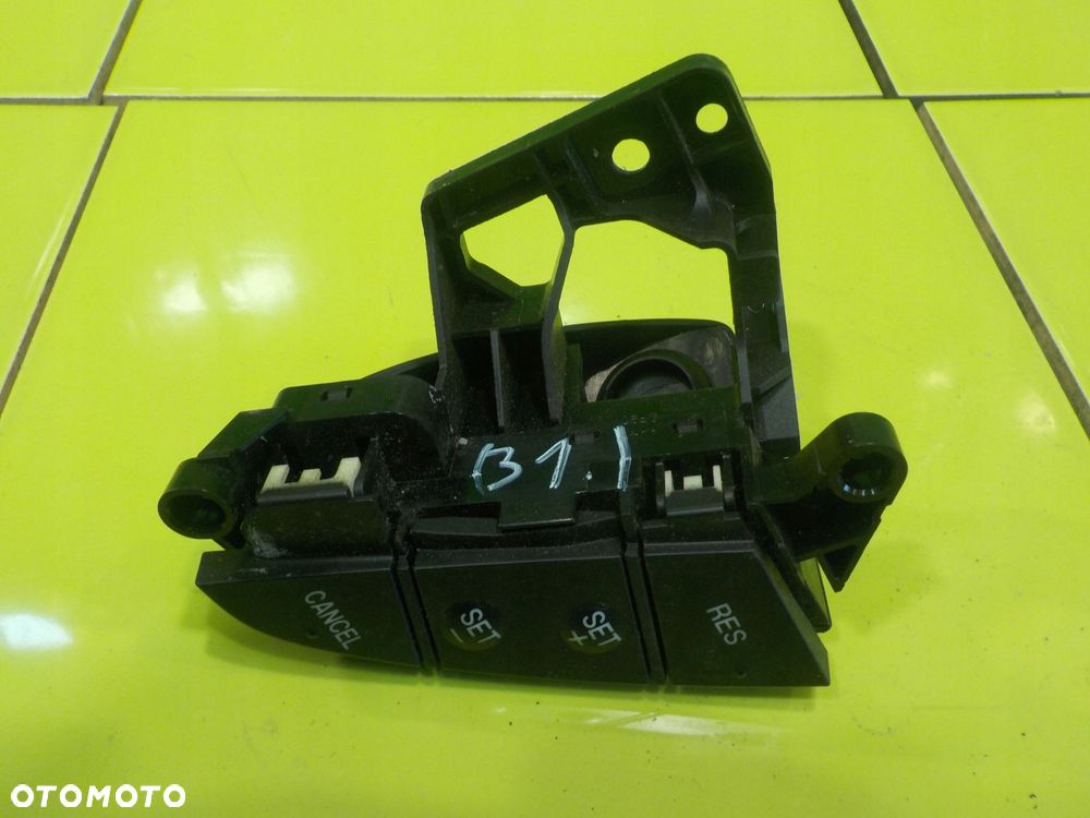 MAZDA CX-7 LIFT 2.2 D 09r przelacznik kierownicy - 1