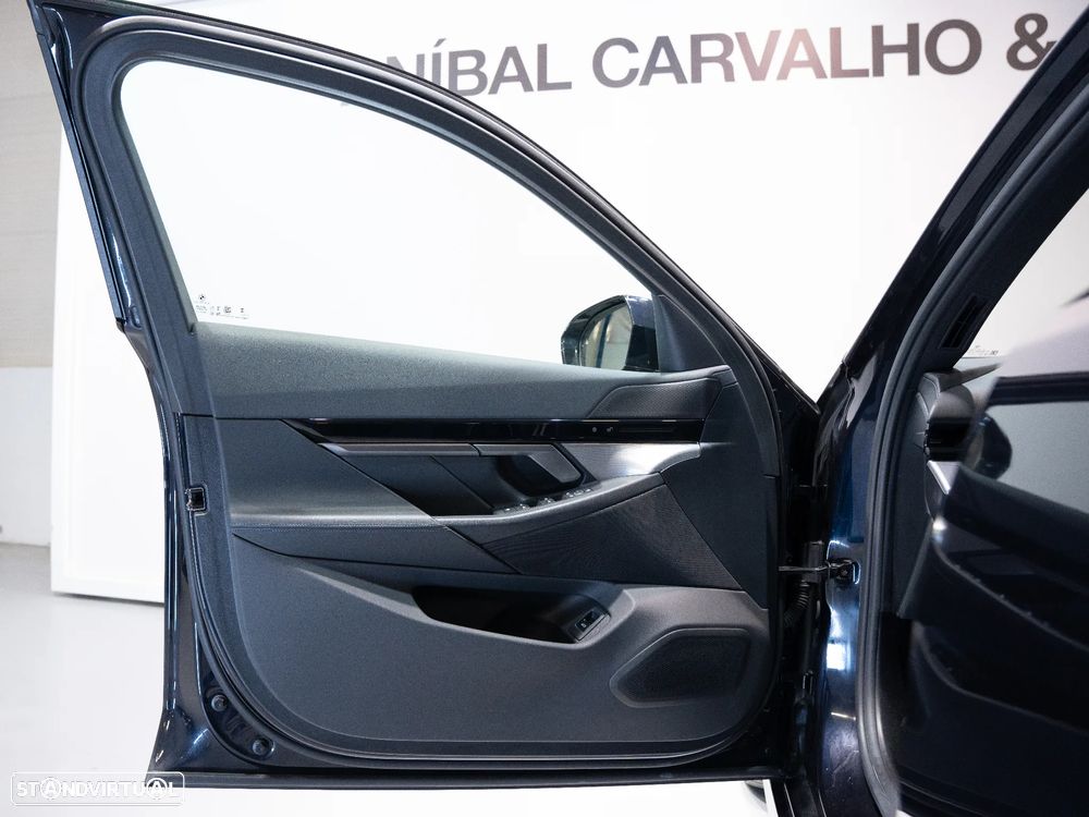 BMW 530 e Pack Desportivo M - 16