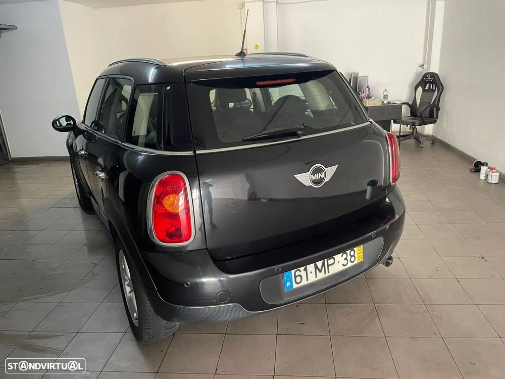 MINI Countryman One D - 3