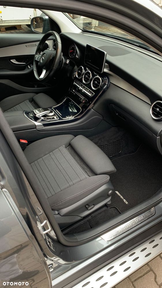 Mercedes-Benz GLC - 6