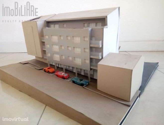 Vende-se terreno para construção de prédio - Grande imagem: 3/3