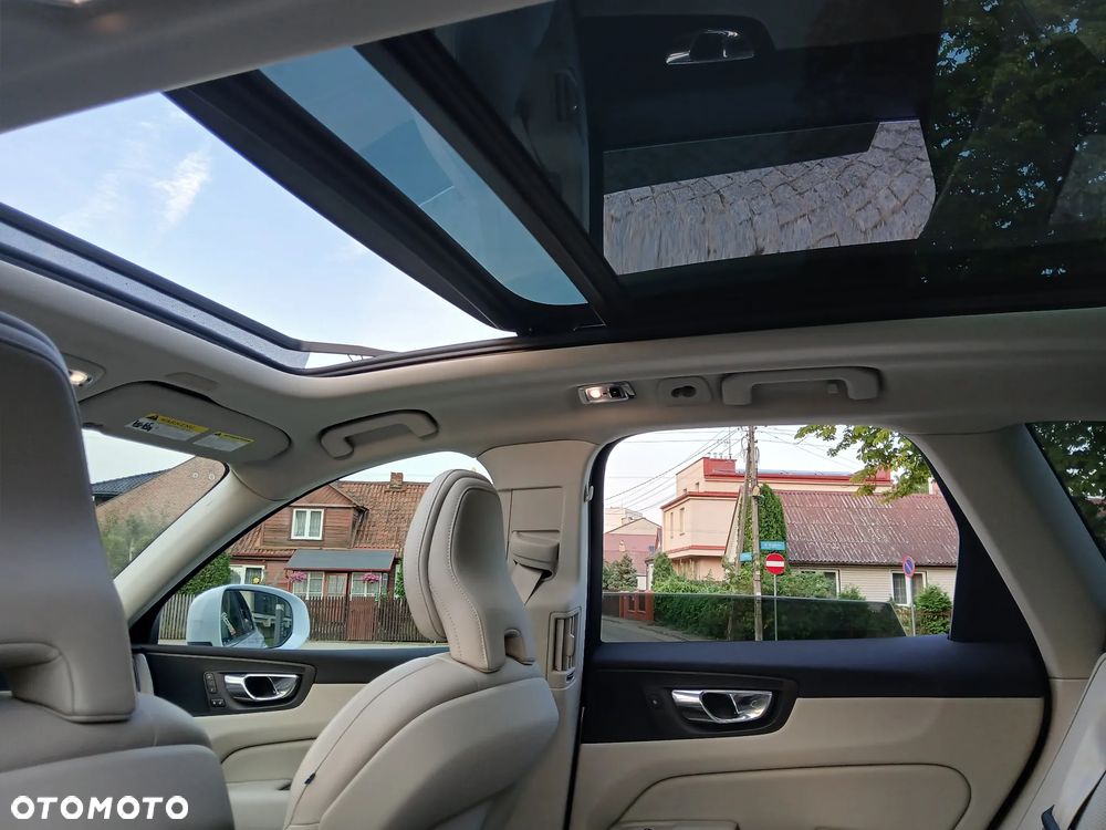 Volvo XC 60 T6 GPF AWD Inscription - 24