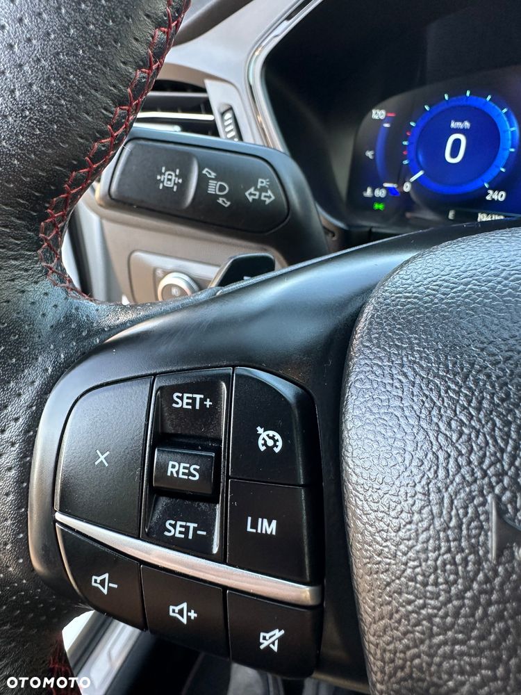 Ford Kuga - 21