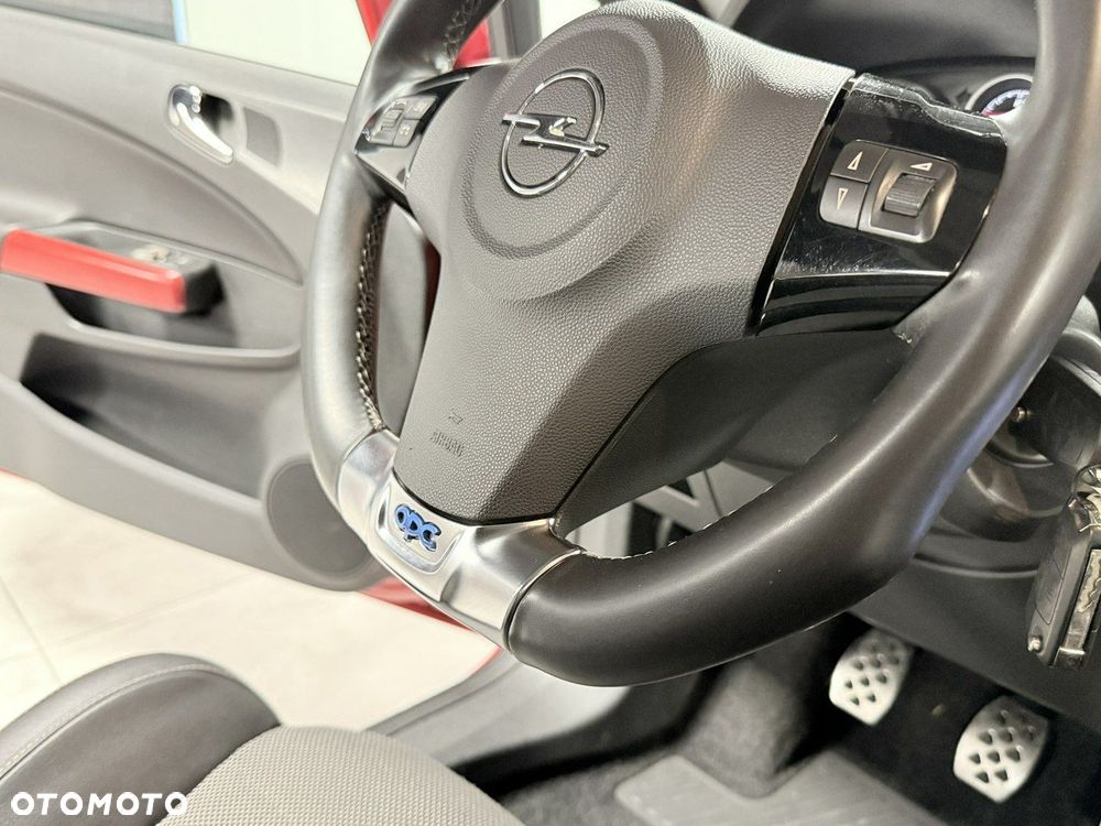 Opel Corsa 1.6 Turbo OPC - 26