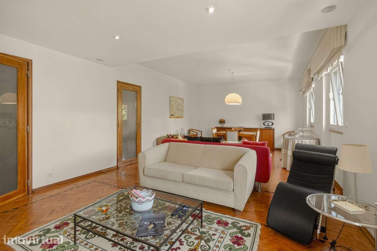 Apartamento T5 luminoso na Av. da Liberdade | Fundão - Grande imagem: 4/26