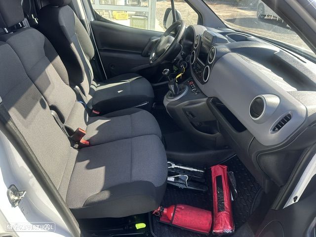 Citroën BERLINGO 3 LUGARES - 14