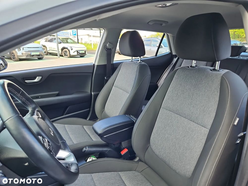Kia Stonic 1.0 T-GDI M - 11