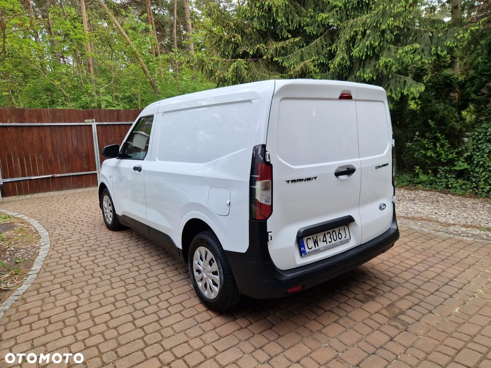 Ford Transit Courier - 2