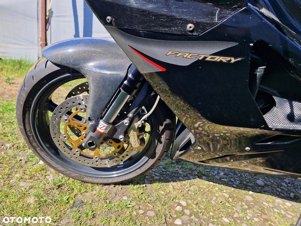 Aprilia RSV - 24