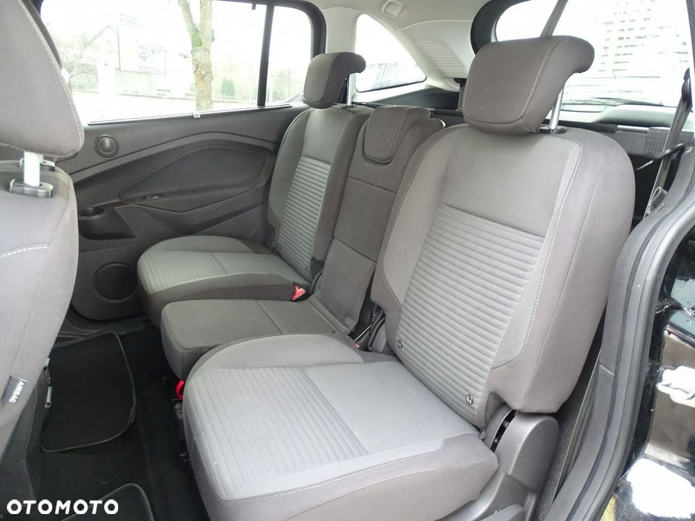 Ford Grand C-MAX - 26