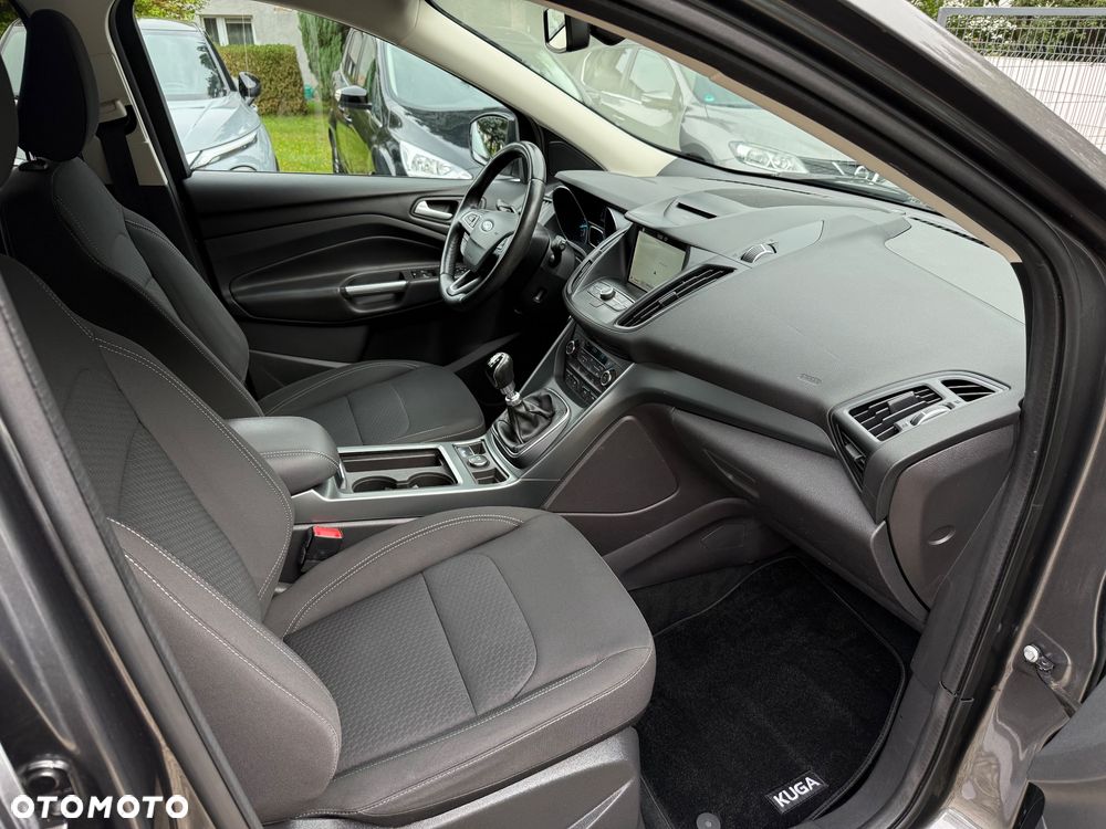 Ford Kuga 1.5 EcoBoost FWD Titanium - 11
