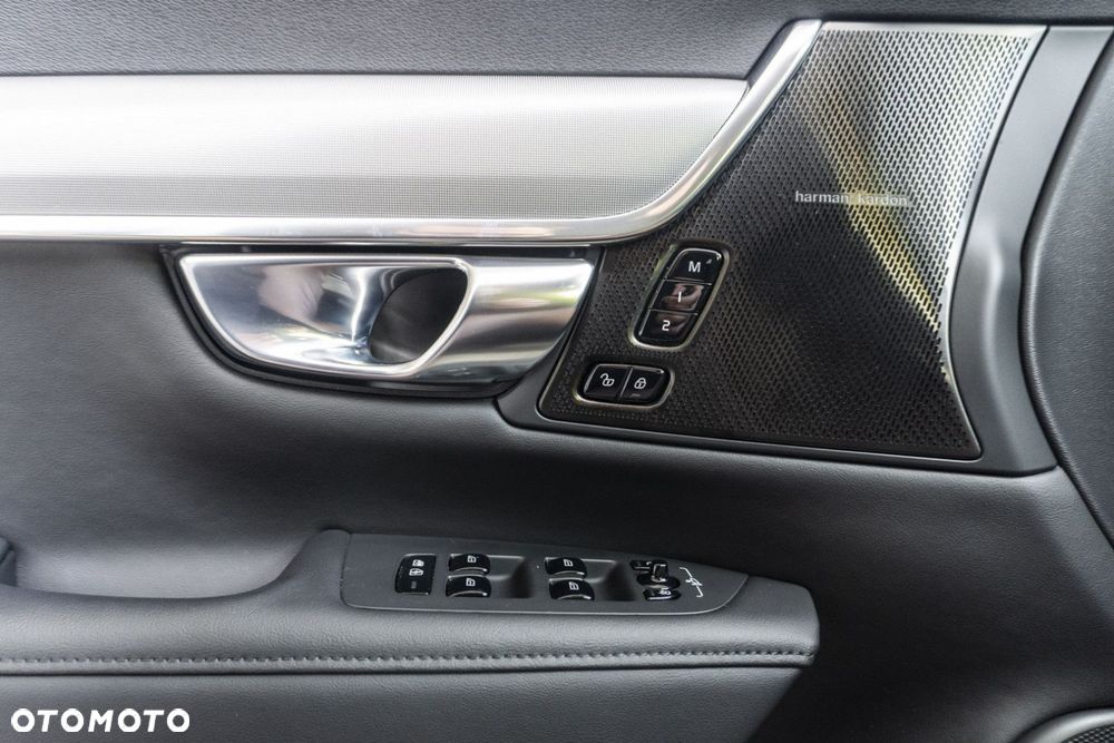 Volvo V90 - 16