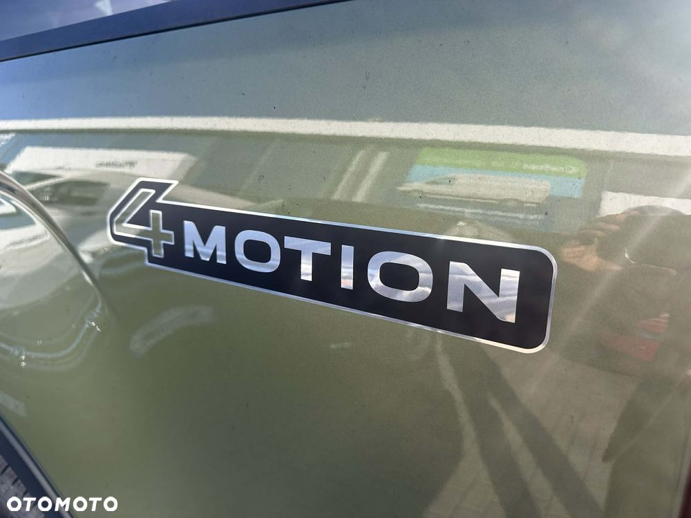 Volkswagen Amarok - 11