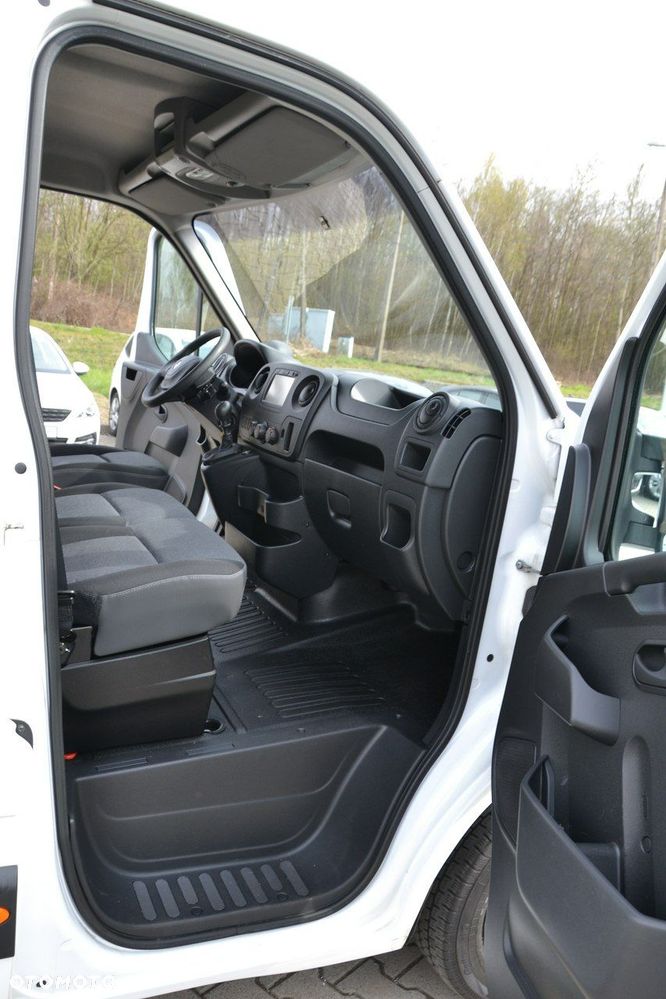 Renault Master - 18