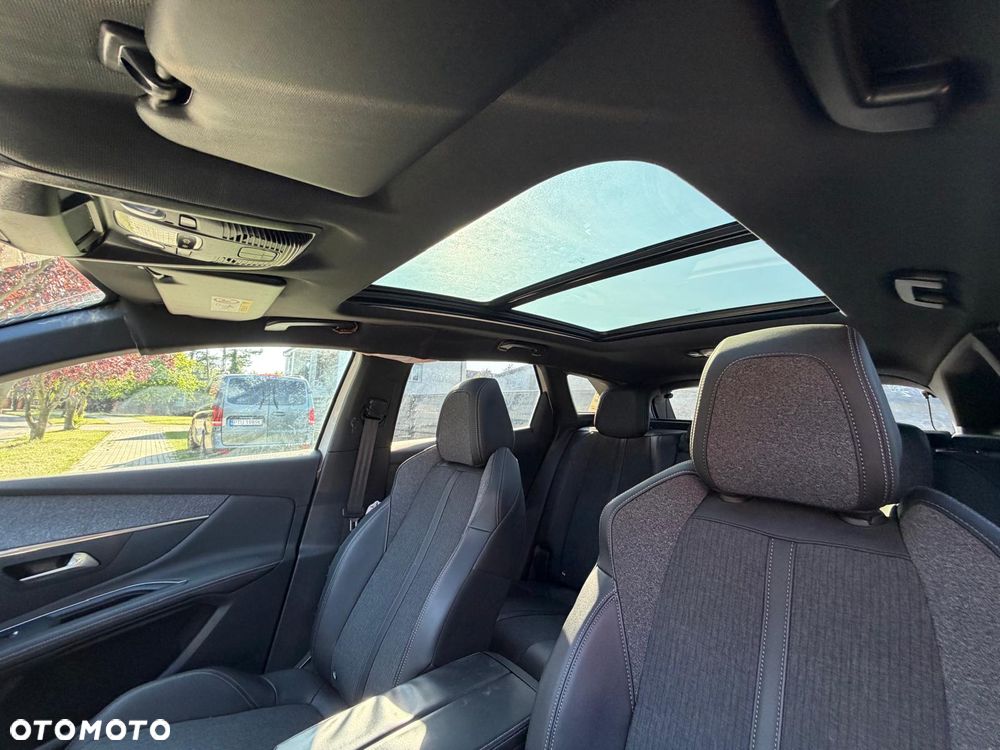 Peugeot 3008 1.2 PureTech Allure S&S - 9