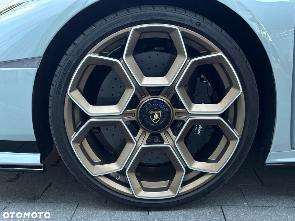 Lamborghini Huracan - 22