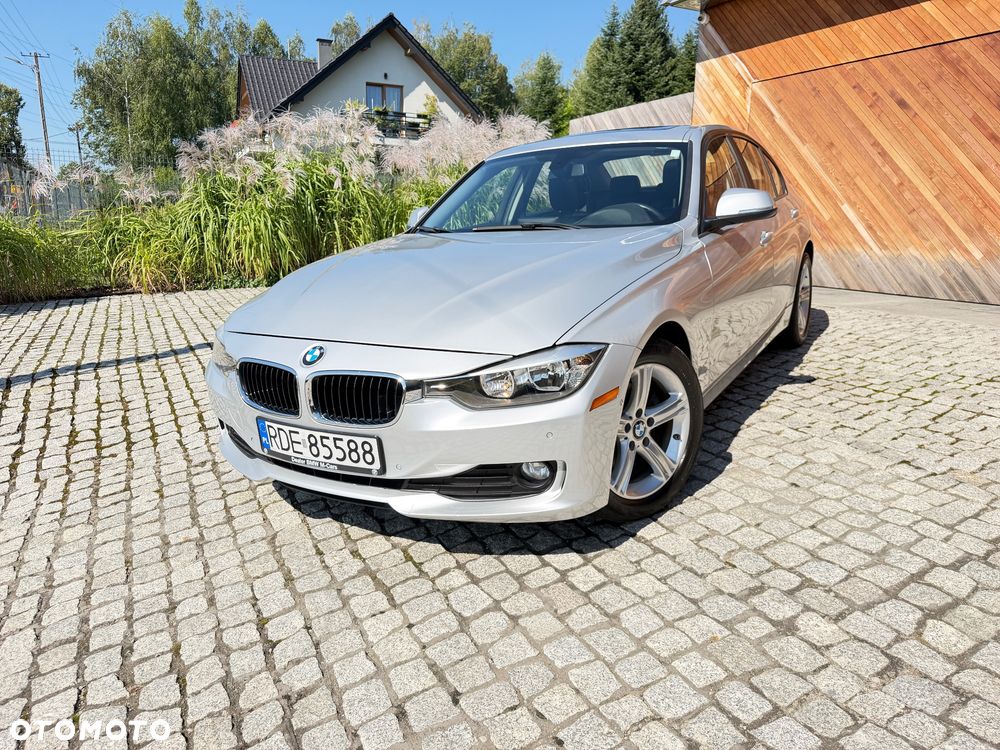 BMW Seria 3 320i xDrive - 1