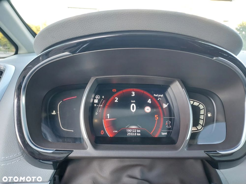 Renault Espace 1.6 dCi Energy Initiale Paris EDC 7os - 23