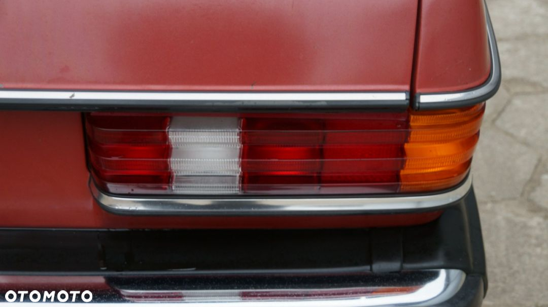 Mercedes-Benz W123 - 21