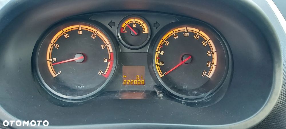 Opel Corsa 1.2 16V Color Edition - 1