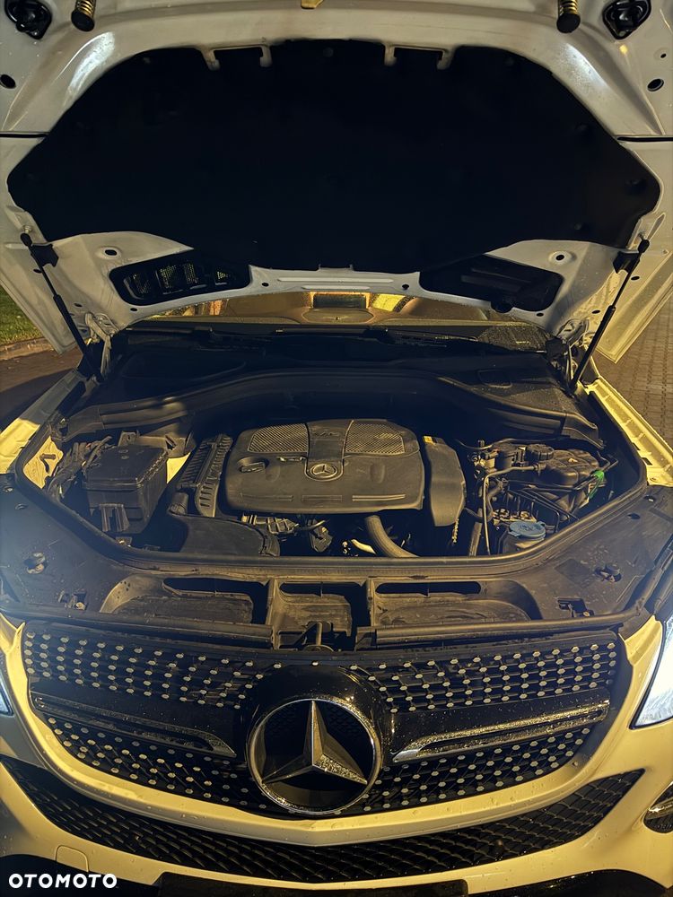 Mercedes-Benz GLE - 16