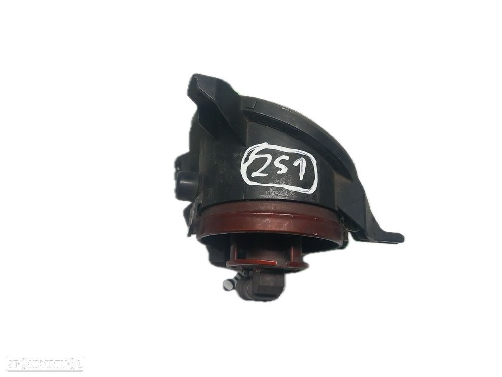 Farol Nevoeiro Toyota Corolla Verso (_E12_) - 2