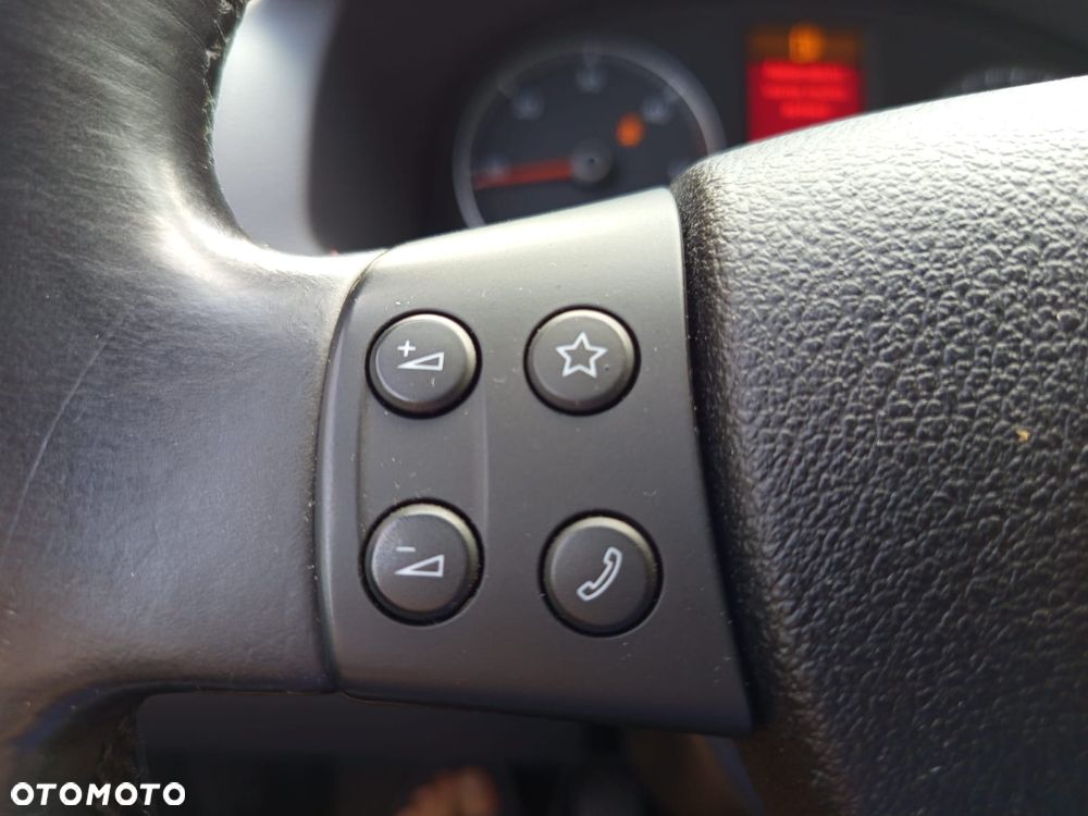 Volkswagen Touran 1.9 TDI Freestyle - 16