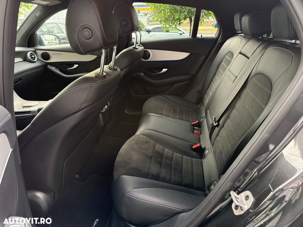 Mercedes-Benz GLC Coupe 300 e 4MATIC PHEV - 13