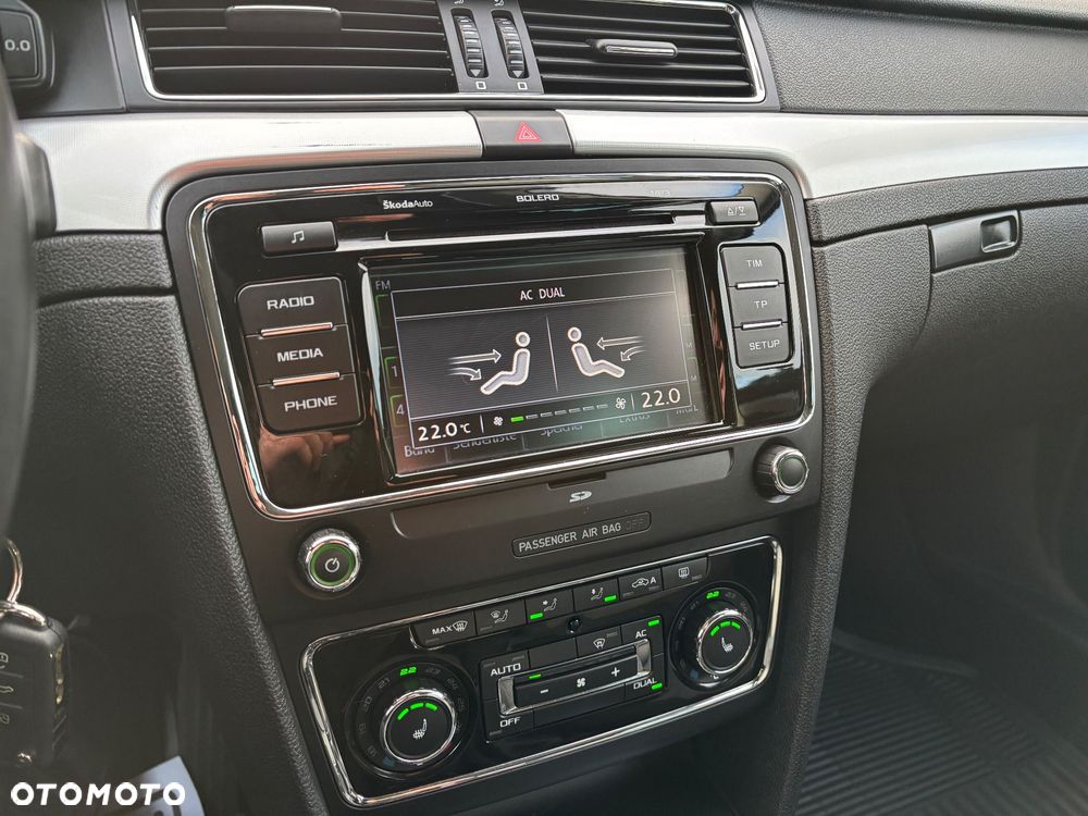 Skoda Superb 2.0 TDI DSG Exclusive - 23