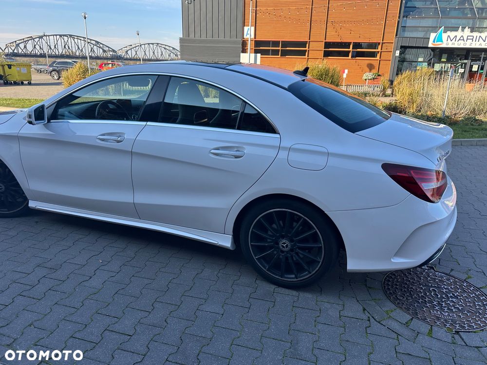 Mercedes-Benz CLA 250 4Matic 7G-DCT Sport - 12