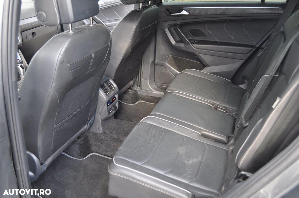 Volkswagen Tiguan 2.0 TDI SCR 4MOTION DSG R-Line - 36