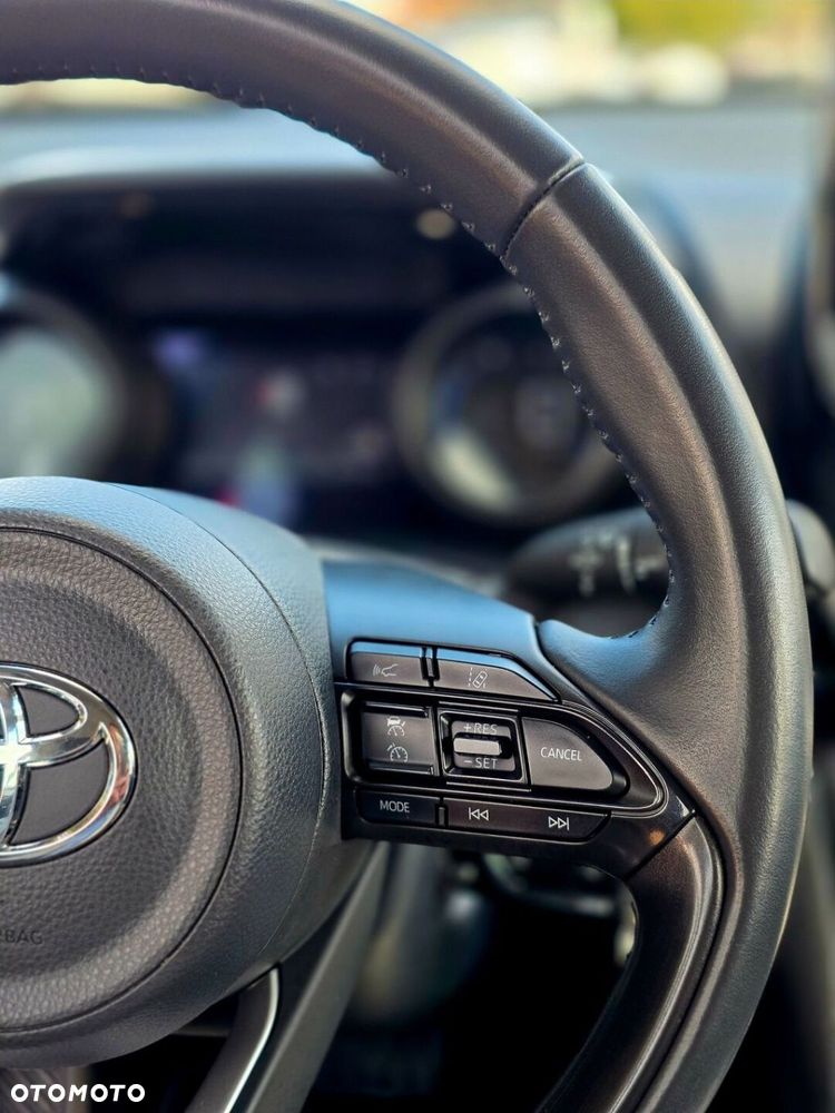 Toyota Yaris Cross Hybrid 1.5 Comfort - 30