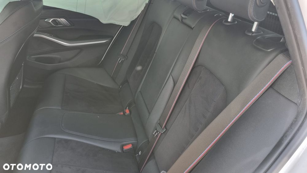 BMW Seria 3 320d M Sport Shadow - 24