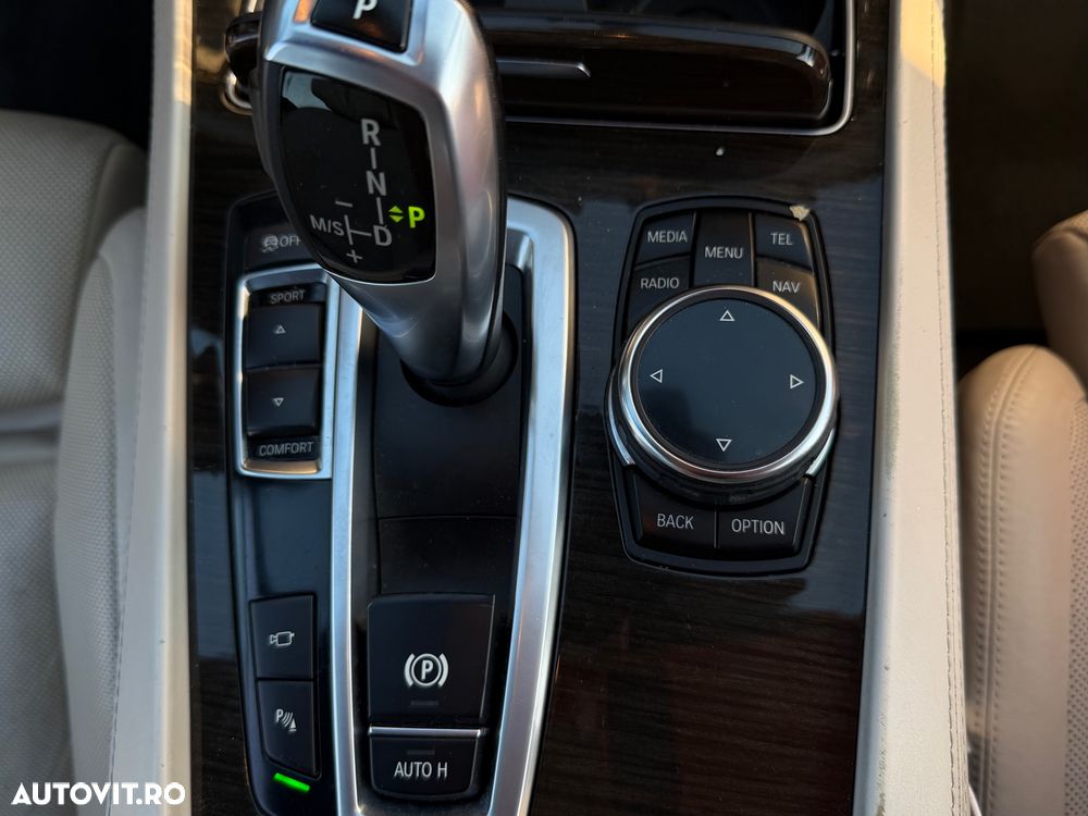 BMW Seria 7 740Li - 9