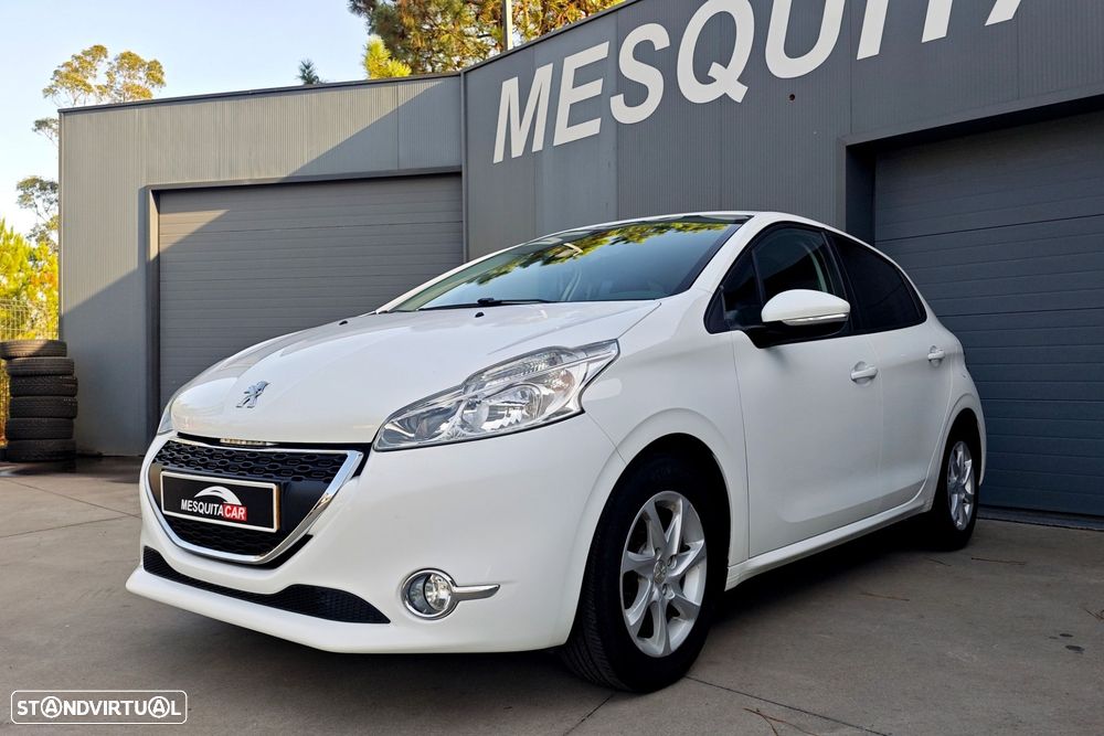 Peugeot 208 1.4 HDi SE Style - 4
