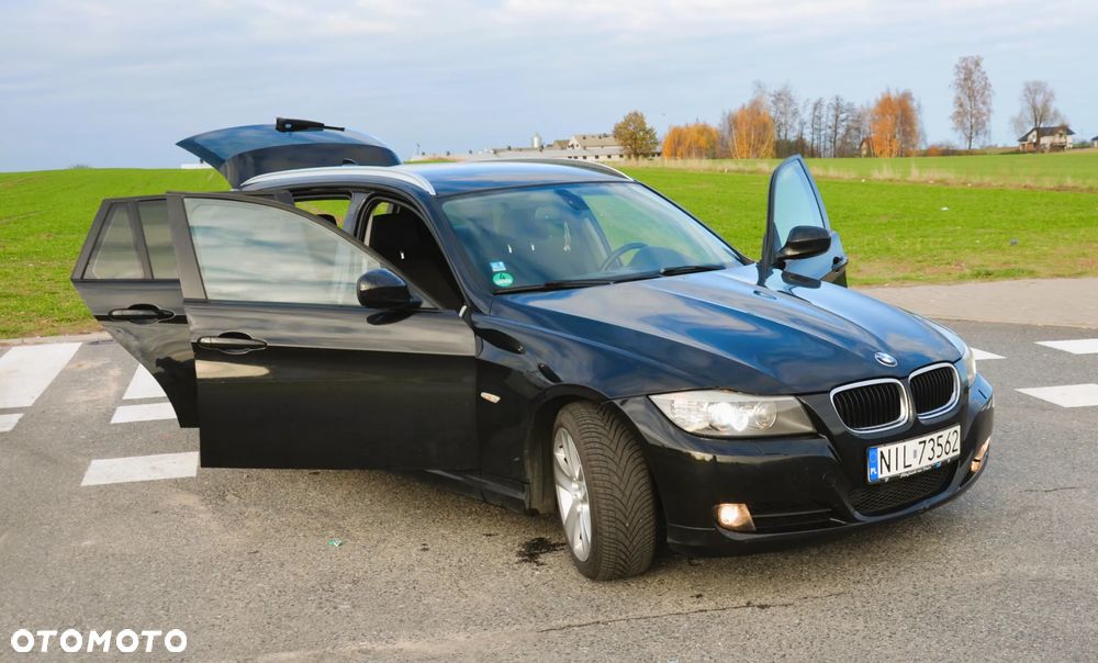 BMW Seria 3 318d Touring - 6