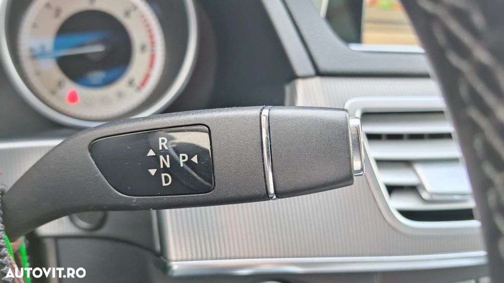 Mercedes-Benz E 220 CDI DPF BlueEFFICIENCY 7G-TRONIC Avantgarde - 14