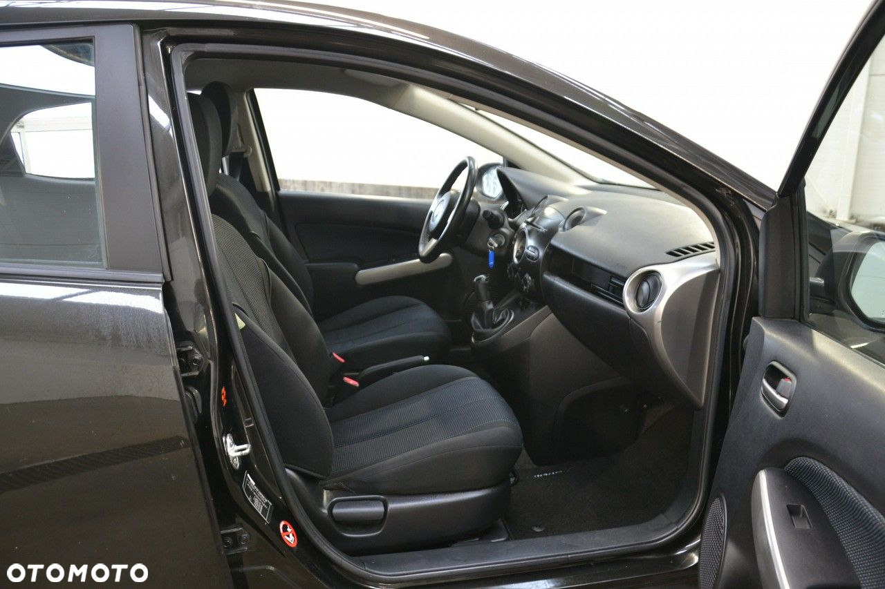 Mazda 2 - 21