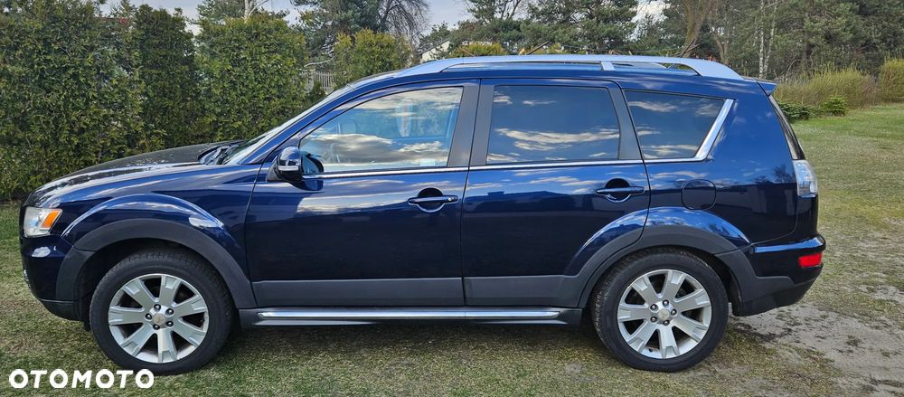 Mitsubishi Outlander 2.4 4WD CVT Instyle - 2