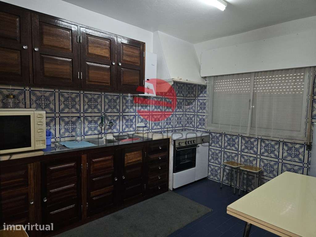 Moradia Bi-Familiar - Grande imagem: 2/22