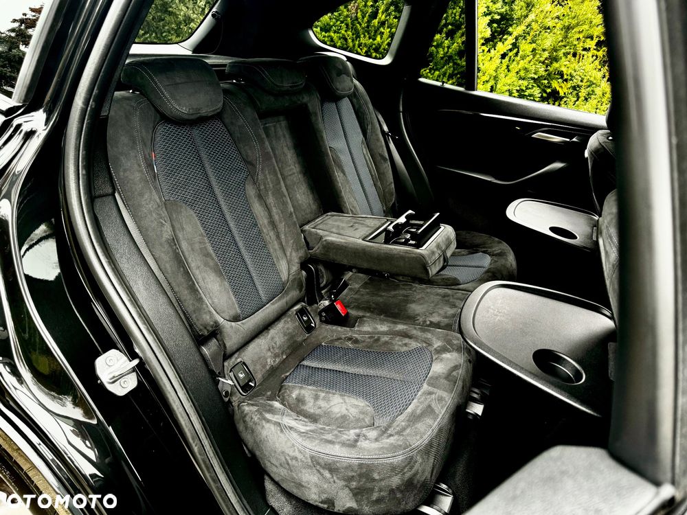 BMW X1 sDrive18d M Sportpaket - 8