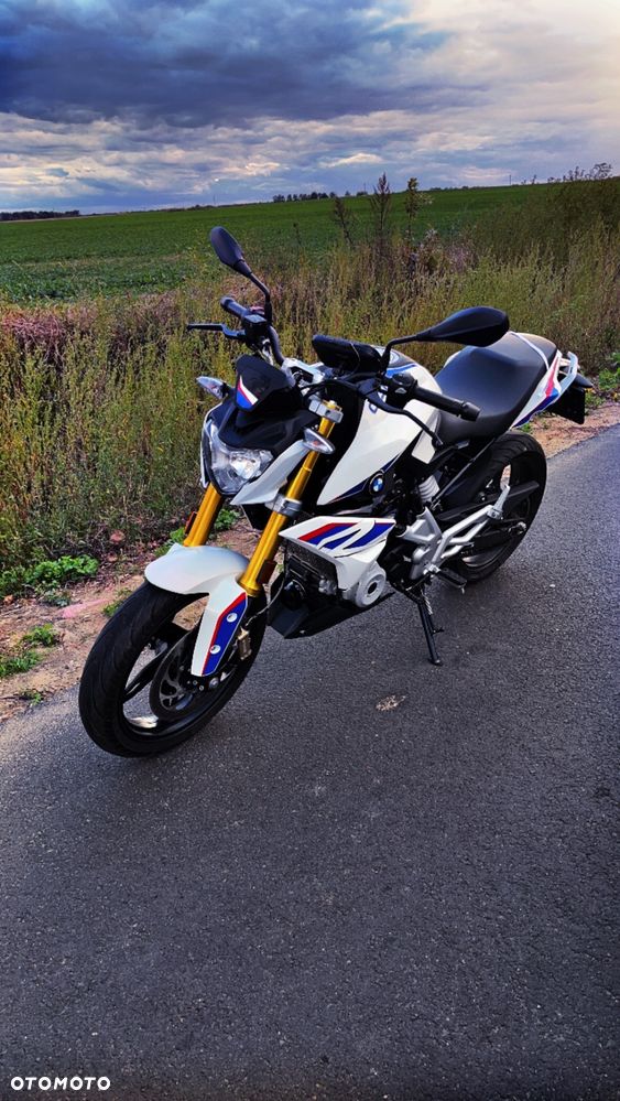 BMW G - 7