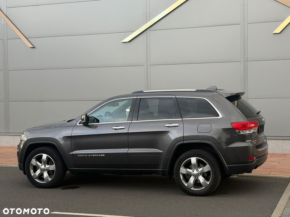 Jeep Grand Cherokee - 19