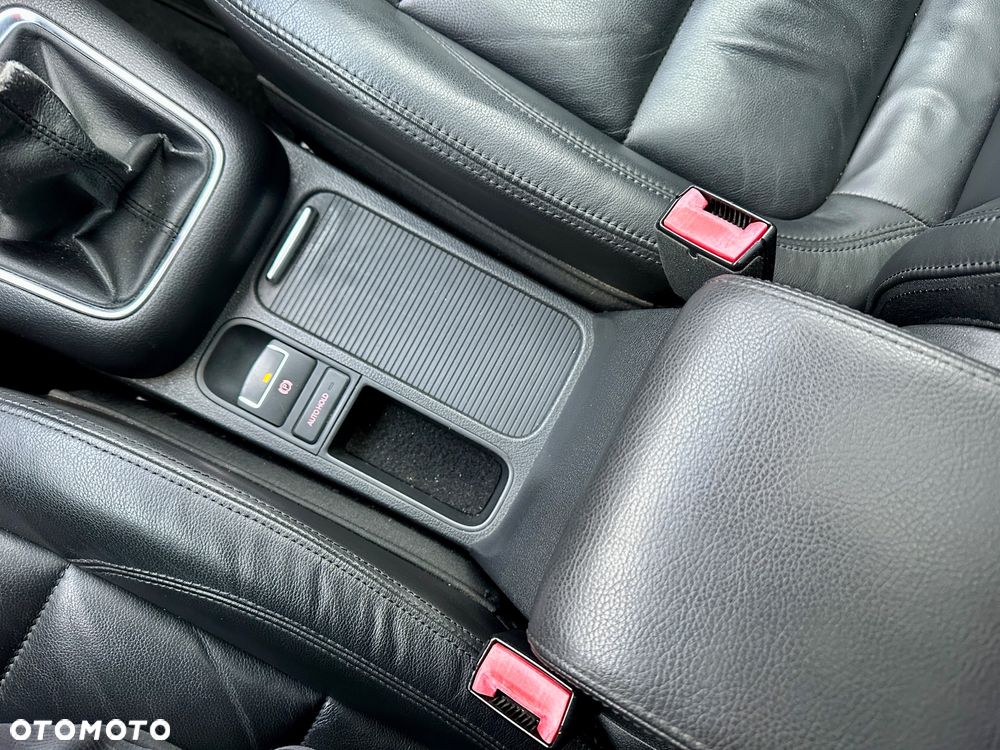 Volkswagen Tiguan 2.0 TDI DPF 4Motion Track & Style - 33