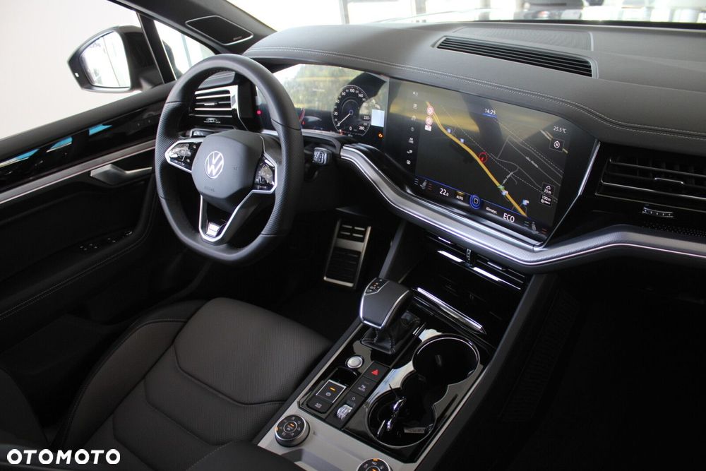 Volkswagen Touareg 3.0 V6 TDI 4Motion R-Line - 12