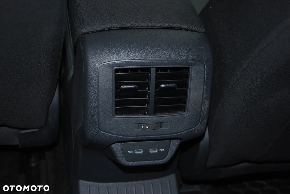 Volkswagen T-Roc 1.5 TSI Style - 40