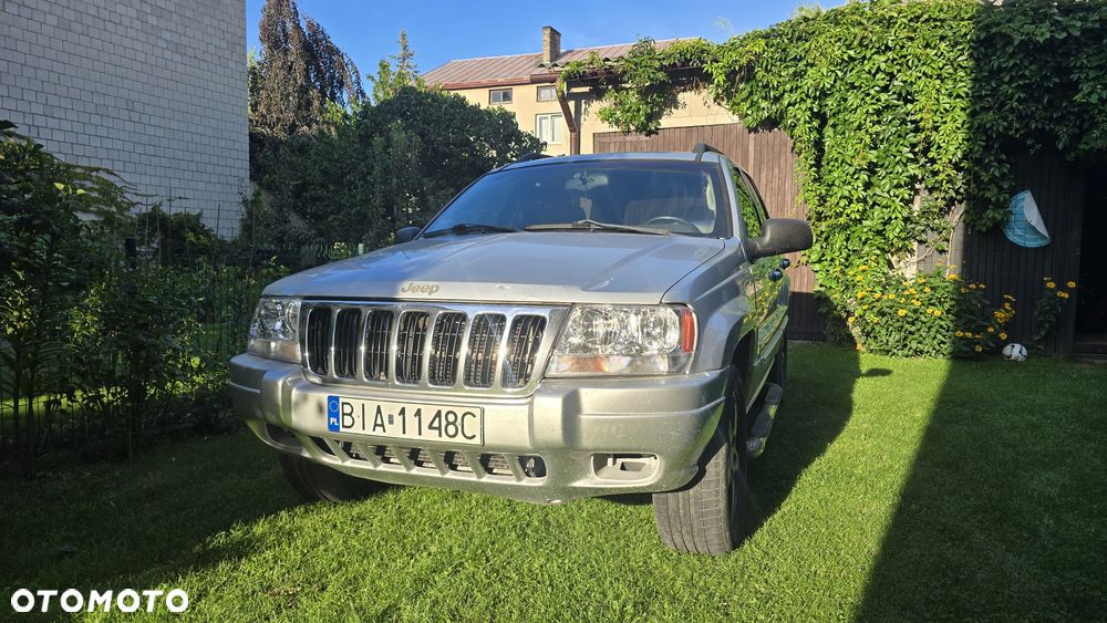 Jeep Grand Cherokee - 1