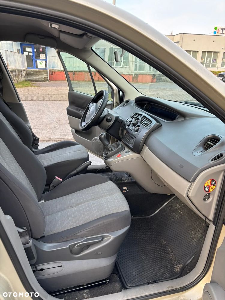 Renault Scenic 1.6 16V Confort Expression - 7